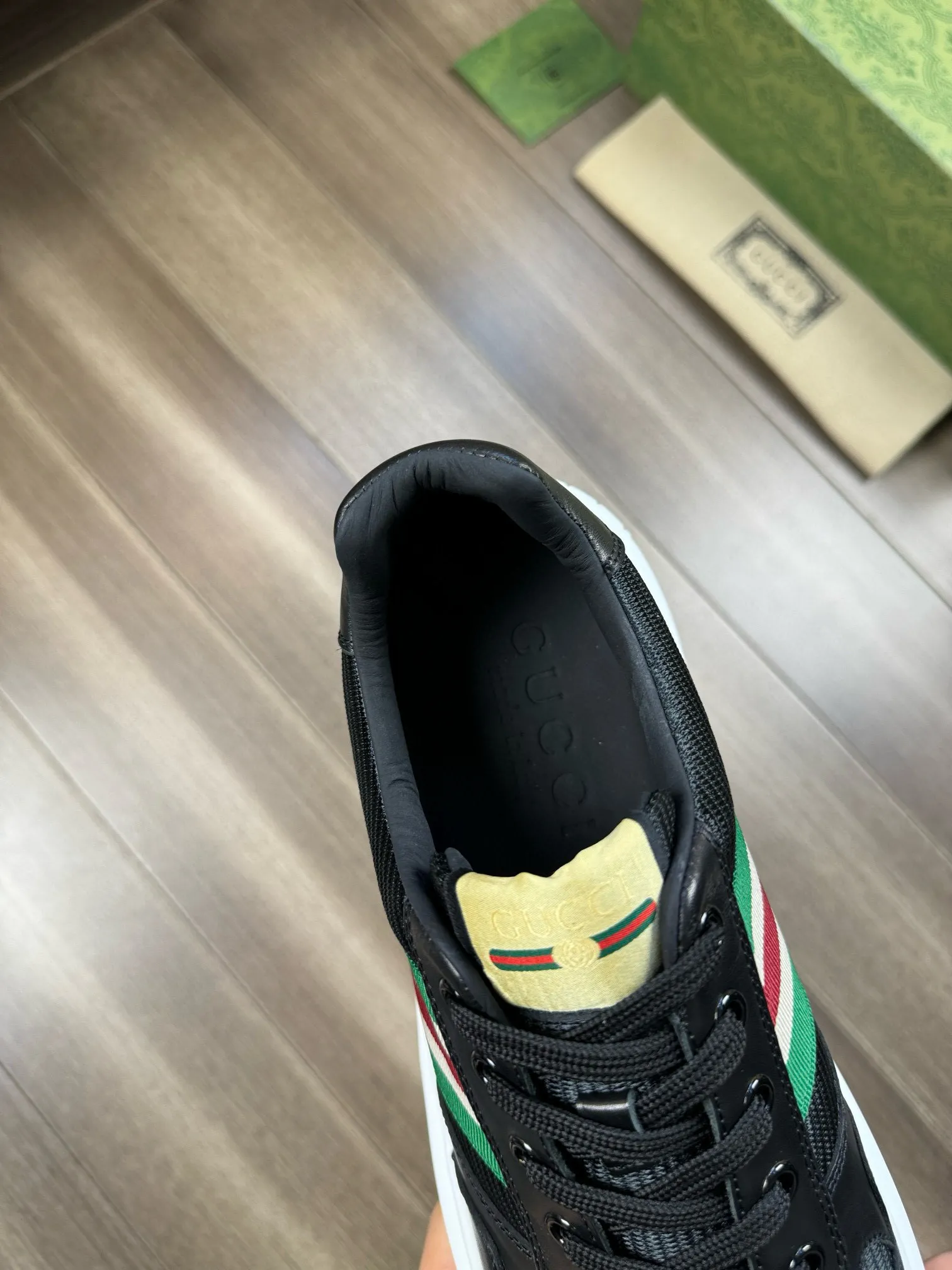 [Gucci] Gucci men's shoes 💰820💰 - High-end quality original order - Upper: 🔝Imported Nappa calfskin·Brand high mercerized cloth·Brand webbing -Inner: water-dyed cowhide, -Outsole: ultra-light T men's shoes💰U foam. Rubber; two-color molded outsole -Ultra-high quality control·Fine workmanship: highlighted (high-end·luxury·grade) -Size: 38-44 (45, can be customized)